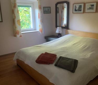 Menotey Apartment | Ferienwohnung Jura Burgund