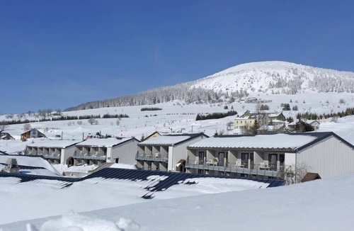 Les Estables Apartment | Fitness, parking, tv, 42m², Les Estables