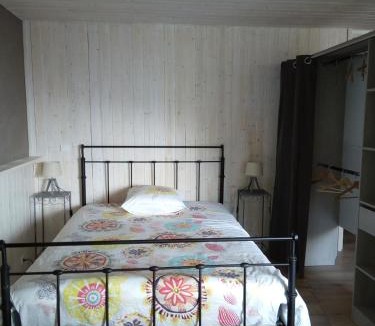 Vals-les-Bains Apartment | fleur de lune