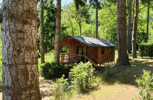 Neuveglise-sur-Truyere House | Flower Camping Le Belvédère * - Premium cabin MARILHOU - 2 bedrooms 4 persons
