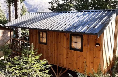Neuveglise-sur-Truyere House | Flower Camping Le Belvédère * - Premium cabin MARILHOU - 2 bedrooms 4 persons