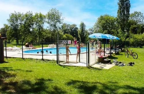 Montbarrey House | Flower Camping Les 3 Bear * - Mobil home Comfort 29m2 (3 Bedrooms) including semi-covered terrace 6 people