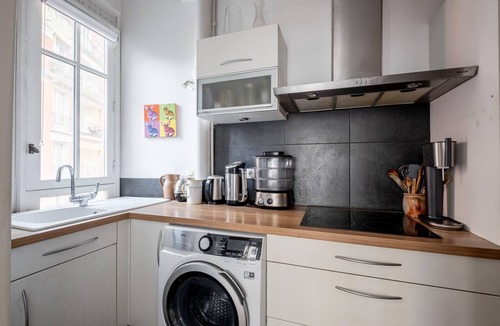 Notre-Dame-des-Champs Apartment | Flowers from Paris, by Veeve