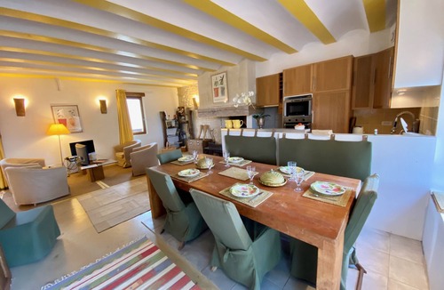 Bagat-en-Quercy House | Former Quercy Blanc wine storehouse in the heart of the Cahors vineyards