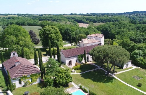 Bagat-en-Quercy House | Former Quercy Blanc wine storehouse in the heart of the Cahors vineyards