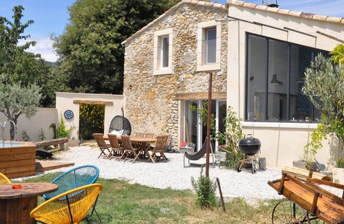Roche-Saint-Secret House | "A little corner of paradise" in Drôme Provençale
