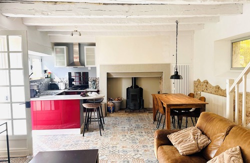 Rouffignac-Saint-Cernin-de-Reilhac Cottage | A sweet cottage in the middle of the Perigord Noir. Family and dog friendly.