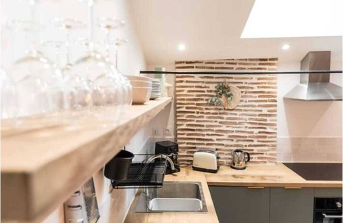Saint-Jean-Saint-Maurice-sur-Loire Cottage | La Grande Maison des Pittoresques - Family gîte for 8 to 10 people