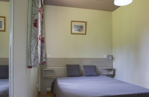 Nans-sous-Sainte-Anne Cottage | Franche Comté in Doubs Cottage in calm Lison river 1st category fishing