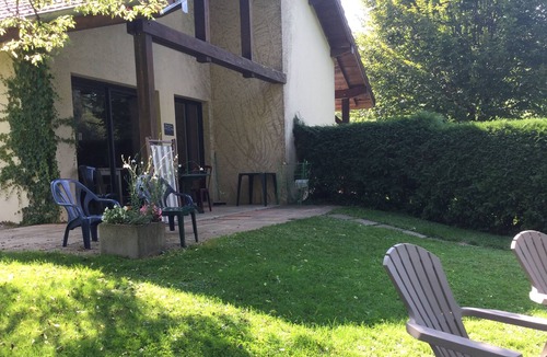 Nans-sous-Sainte-Anne Cottage | Franche Comté in Doubs Cottage in calm Lison river 1st category fishing