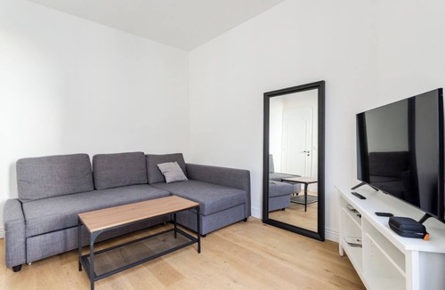 Fontenay-aux-Roses Apartment | Fully-equipped 2-room apartment, refurbished, industrial style