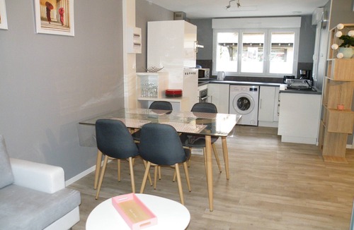 Cransac House | Furnished classified 3 stars in the DRC, for 2 people, can accommodate 4 people.