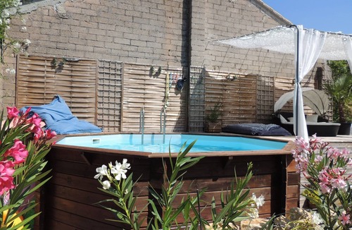 Visan Apartment | Furnished T3, air-conditioned, 24-hour private pool and jacuzzi, terrace, garden.