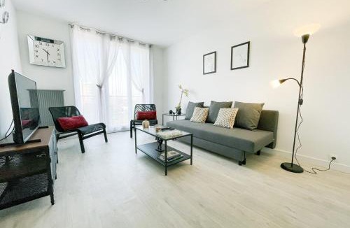 Saint-Martin-d'Heres Apartment | #FV The art of living Clim Rénové