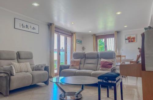 Saint-Ismier House | #FW The House of Sunny Gardens