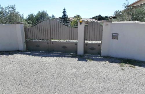 Caromb House | gîte à Caromb (Mt Ventoux)