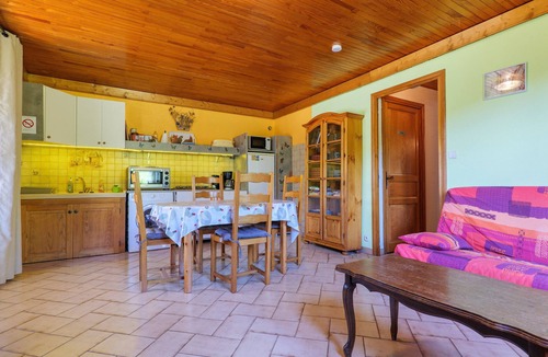 Montpezat-sous-Bauzon House | Gîte "À l’ombre du Tilleul": Mountain View, Private Terrace & Wi-Fi