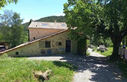Laborel Apartment | Gîte à la campagne