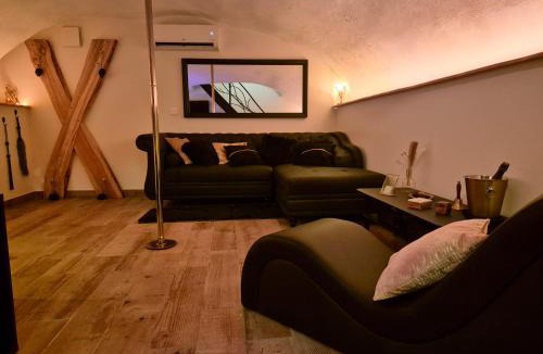 Donzere House | Gîte érotique avec spa privatif