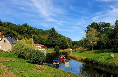 La Collancelle House | Gîte 16 écluses canal du Nivernais
