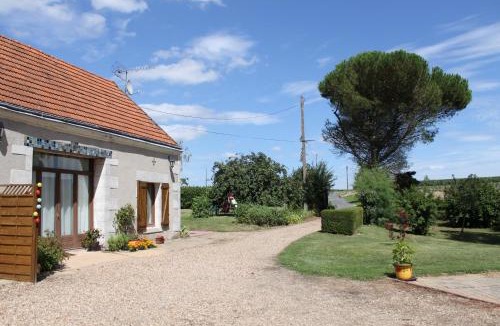 Mosnes House | Gîte 5 personnes au calme avec jardin, piscine, proche d'Amboise