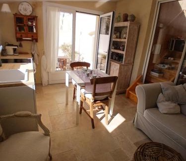Roche-Saint-Secret Apartment | Gîte Alma Bella- Petite piscine privée chauffée