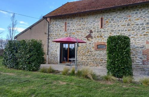 Gannay-sur-Loire House | Gîte Authentique avec Accès au Canal et Intimité Préservée - FR-1-489-609