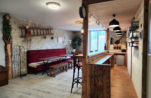 Etreval Apartment | Gîte avec bar et four à pizza