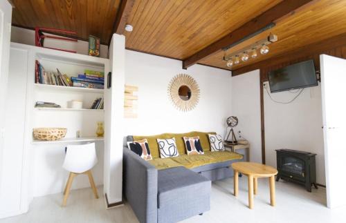 Vernet-la-Varenne House | Gîte Chalet, À 50 M D'un Lac