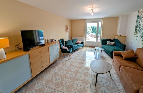 Travexin House | Gîte champêtre, animaux OK, verdoyant - FR-1-583-521