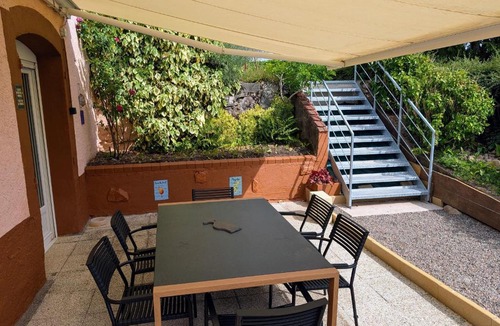 Travexin House | Gîte champêtre, animaux OK, verdoyant - FR-1-583-521
