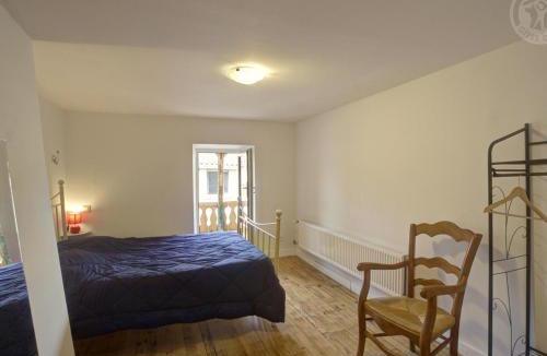 Cremeaux House | Gîte confortable à la ferme avec terrasse en campagne - FR-1-496-220