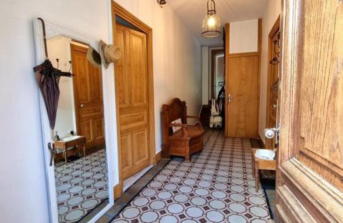 Neronde House | Gîte confortable à Néronde pour 6 personnes avec Wifi et jardin - FR-1-496-357