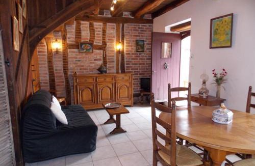 Neuvy Apartment | Gîte cosy à Neuvy avec jardin et animaux acceptés - FR-1-489-213
