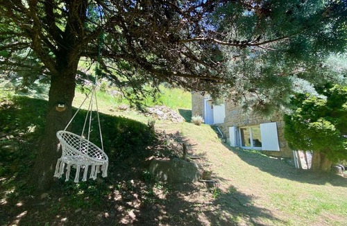 Rochepaule House | Gîte D'Âme Nature