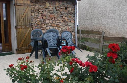 Neulise House | Gîte de campagne avec animaux acceptés près de Roanne - FR-1-496-376