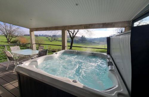 Plombieres-les-Bains House | Gîte de charme avec sauna, spa et terrain de pétanque à Plombières-les-Bains, idéal en famille - FR-1-589-432