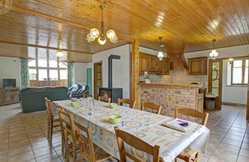 Gumieres House | Gîte de charme pour 11 pers. avec animaux admis et poêle à bois, Livradois-Forez - FR-1-496-148