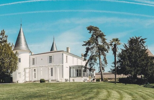 Lignan-de-Bordeaux Cottage | Gîte-de France-Ensuite-Countryside view