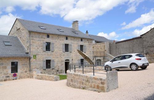 Albaret-le-Comtal House | Gîte de france 6/10 personnes à la ferme lionnet