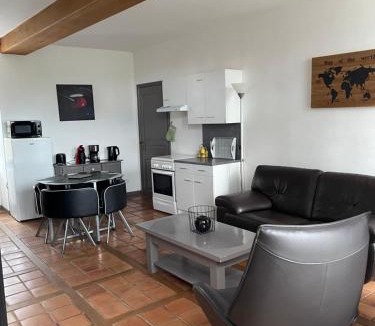 Bissey-sous-Cruchaud House | Gîte de l 'Angeline
