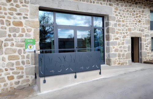 Grazac House | Gîte De L'atelier - 15 Personnes