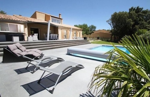 Grignan House | Gîte de l'olivier - Piscine et Jacuzzi