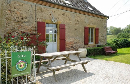 Neuvy-Grandchamp House | Gîte de La Cour - NEUVY-GRANDCHAMP