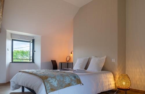 Saint-Laurent-de-Muret House | Gîte des amandines
