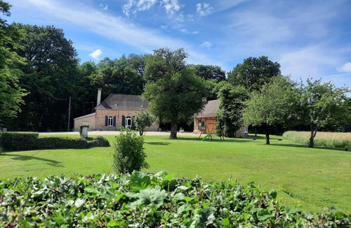 Mouthier-en-Bresse House | Gîte Des Bois de Dissey