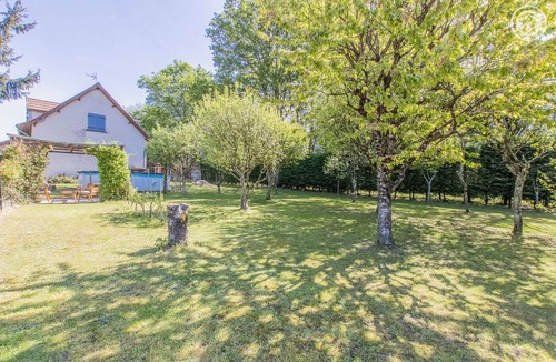 Pierre-de-Bresse House | Gîte des Charmes - PIERRE DE BRESSE