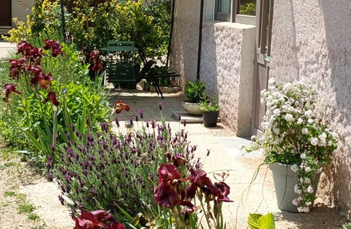 Ameugny Apartment | Gîte des Palmiers, à Ameugny - Taizé