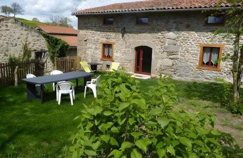 Manglieu House | Gîte Du Châtelet, 10-12 Personnes