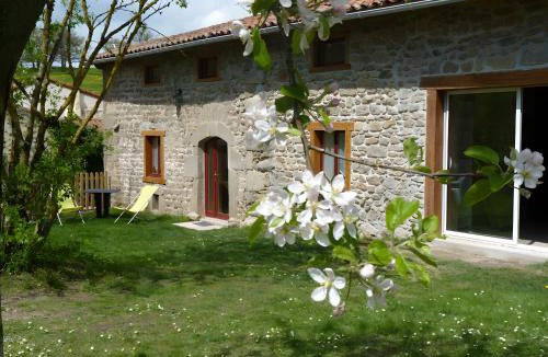 Manglieu House | Gîte Du Châtelet, 10-12 Personnes